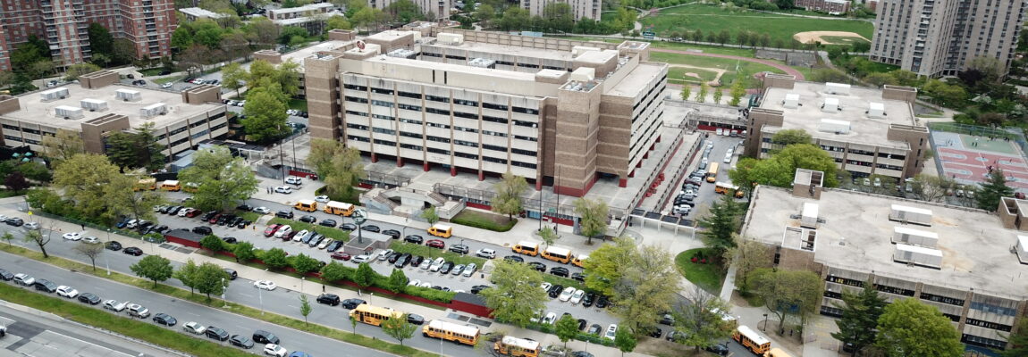 Safety Committee Reminds Families to Drive Carefully in School Parking Lot